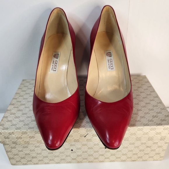 Vintage 80's Gucci red Italian leather heels, euro 38 US 7.5 with box! - Picture 4 of 6